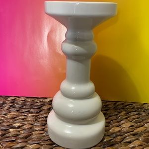 Bath & Body Works Ceramic Candle Pedestal.